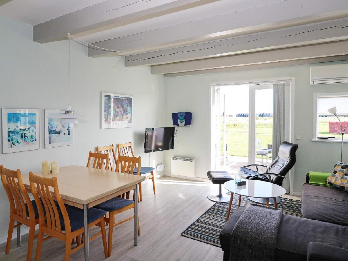 6 Person Holiday Home In Hadsund Bagian luar foto