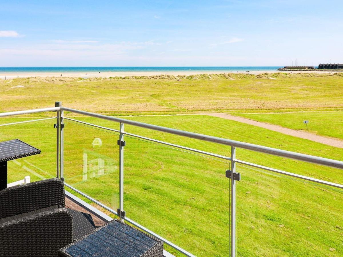 6 Person Holiday Home In Hadsund Bagian luar foto