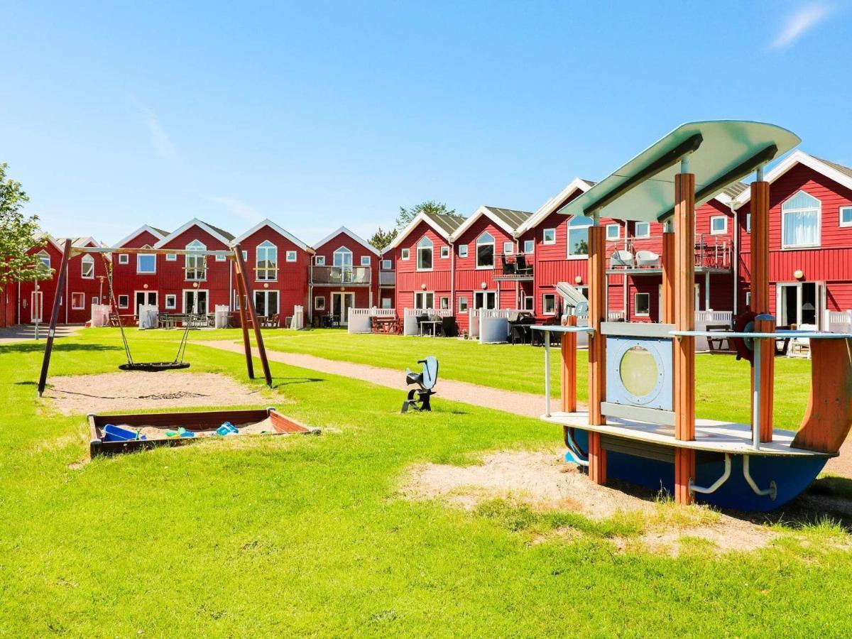 6 Person Holiday Home In Hadsund Bagian luar foto